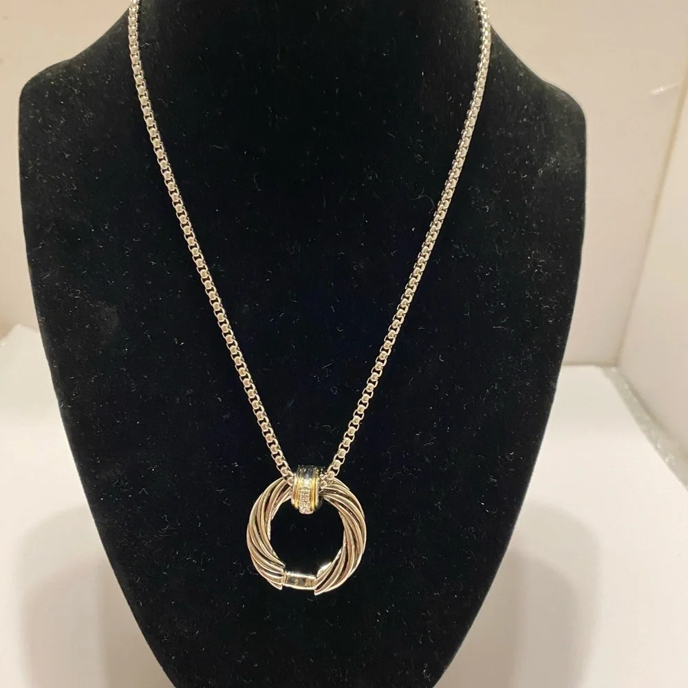 NECKLACE - Picture 2 of 7